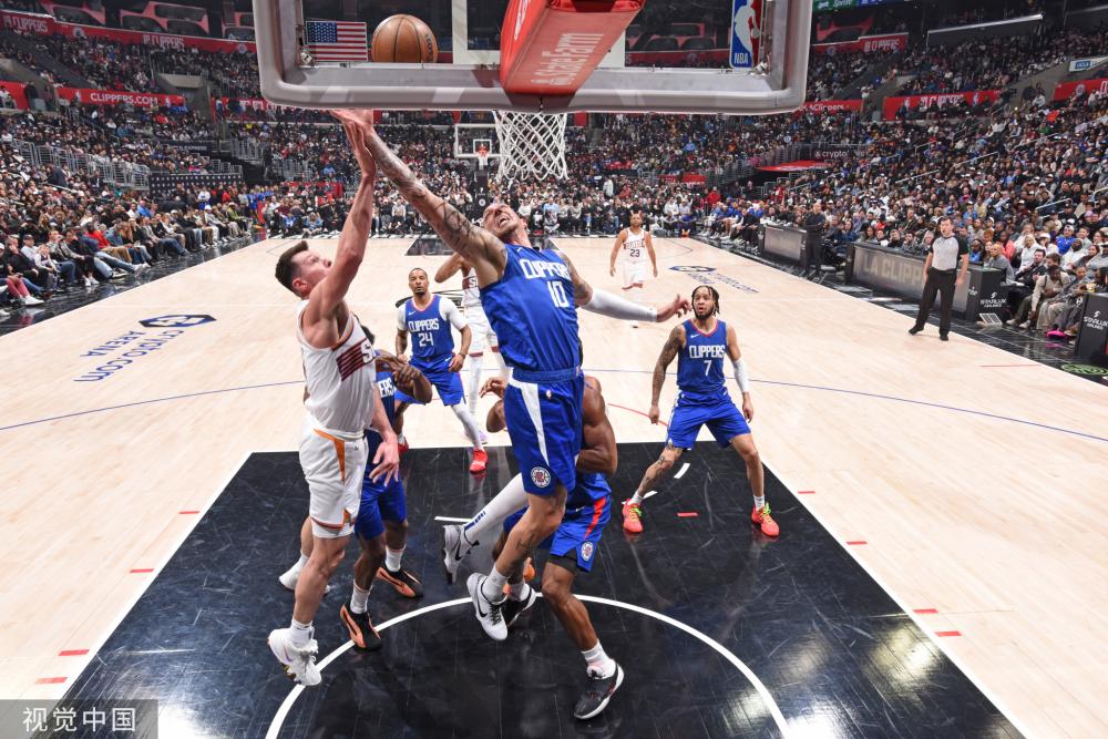 並借助主場 並借助主場