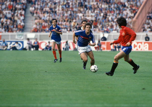 帶領球隊突 帶領球隊突